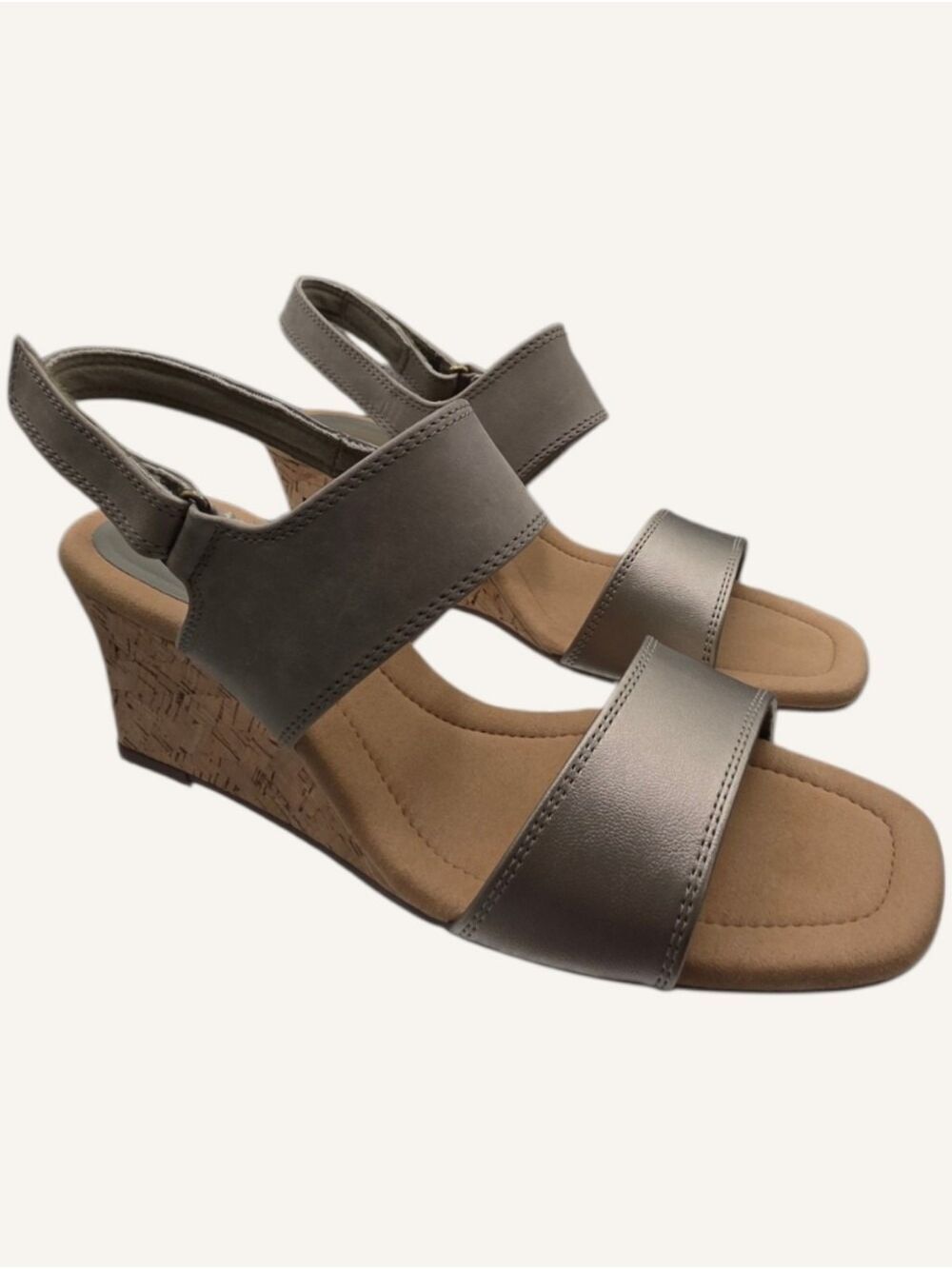 Clarks Kyarra Faye Olive Leather Cork Wedge Sandals Size 10 NIB